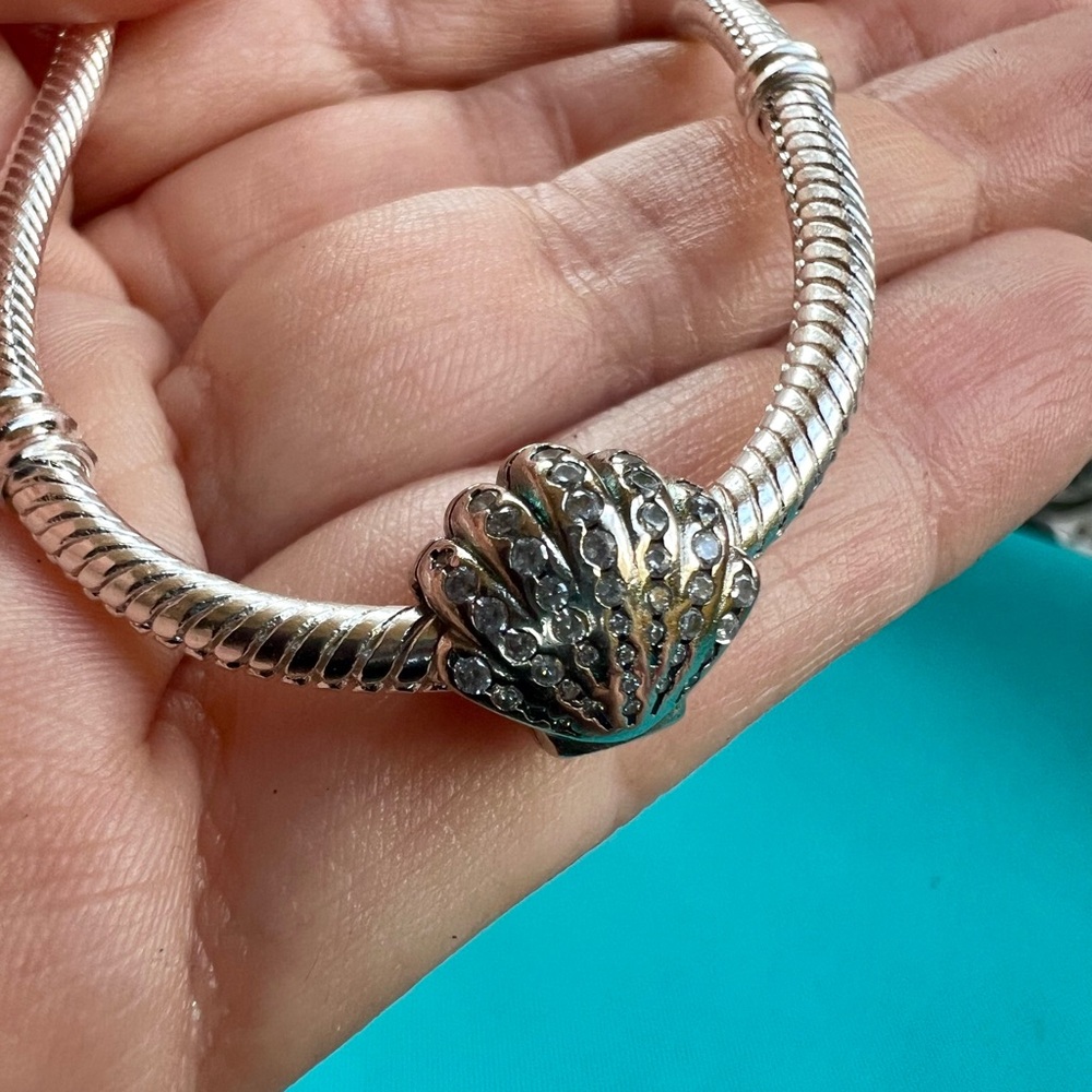 Seashell Charm - Picture 8 of 12